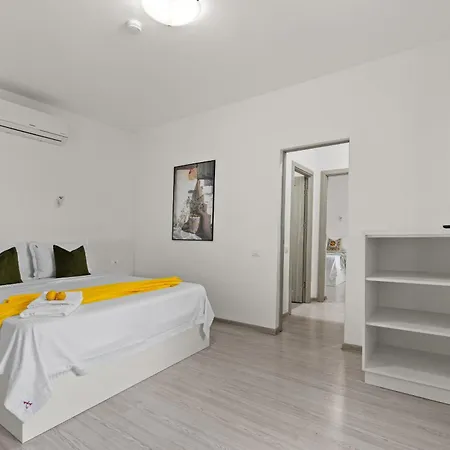 Apartment 2bdr In Old Town Bucharest