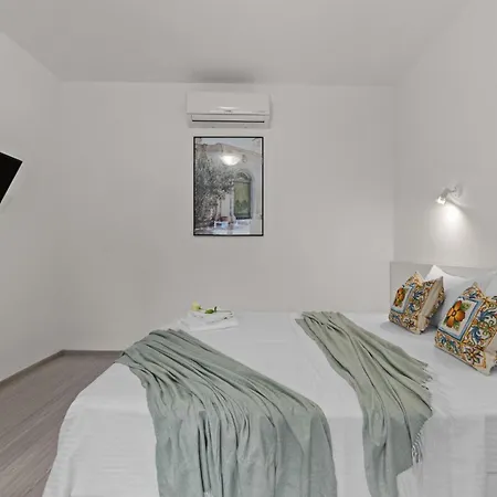 2bdr In Old Town Apartament Bucureşti