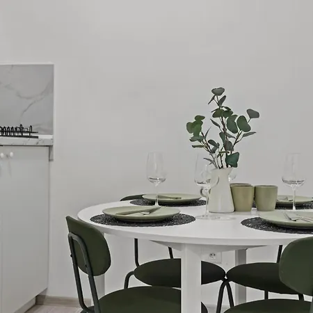 2bdr In Old Town Apartment Bucharest